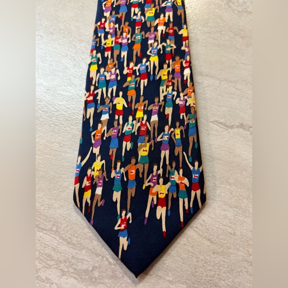Alynn 100% Silk Runner High Running Sports "Marathon" Made in USA Necktie Tie - Picture 1 of 7